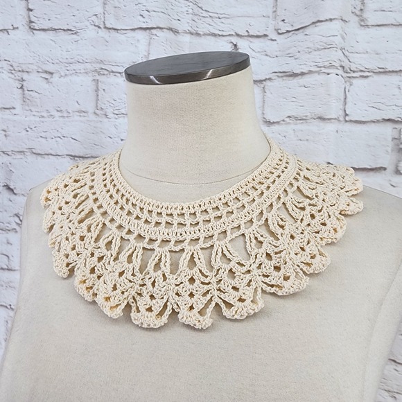 Handmade Accessories - Vintage Handmade Crochet Collar Lace White Dollette Victorian Edwardian Ecru